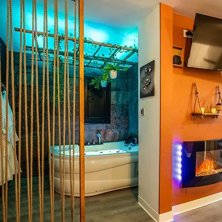 Le Lovely Gruissanais - Balneo & Sauna Apartment
